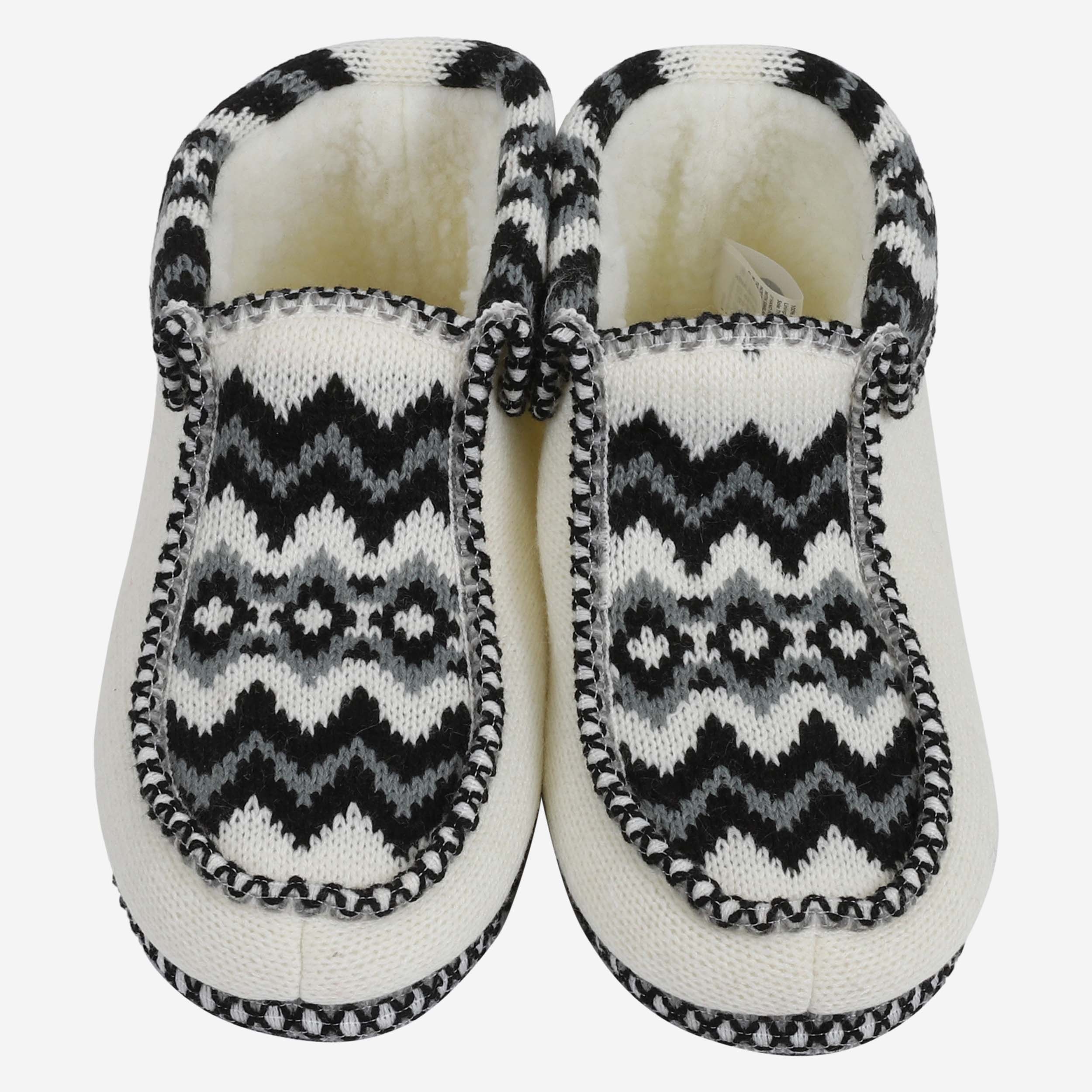 skalavik-nordic-slippers-cabin-socks-knitted-norwegian_3.jpeg